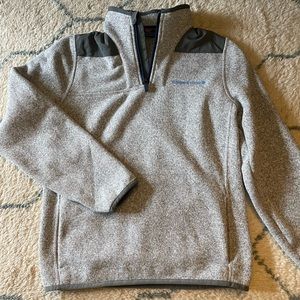Boy’s Vineyard Vines Quarter Zip Pullover Shirt. Size Medium (12-14)